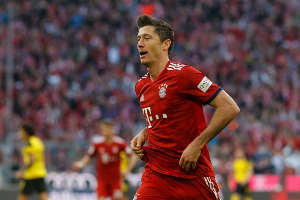 欧冠积分榜分析：小组晋级形势紧张,