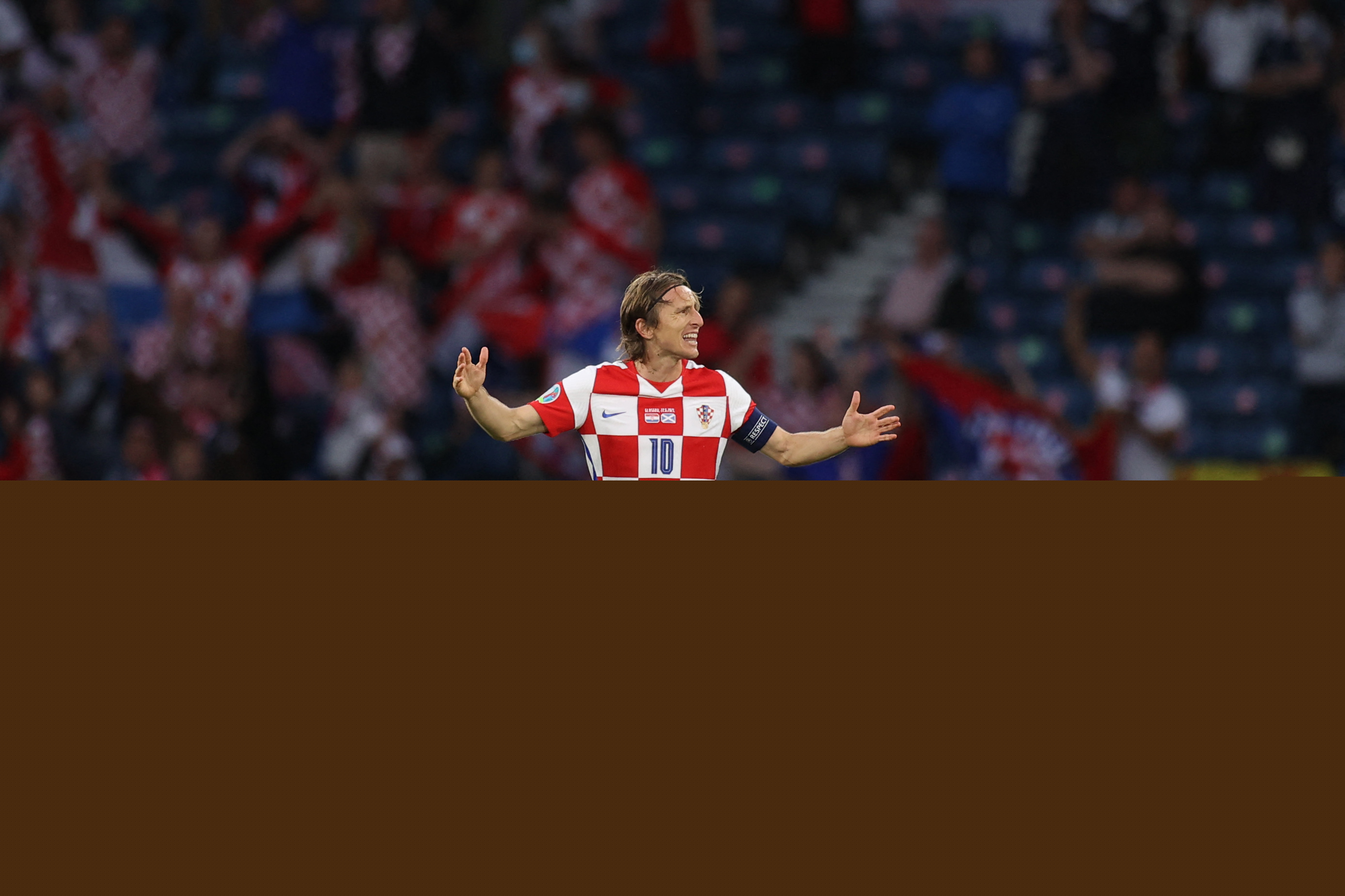 德天空：多特19岁边锋坎贝尔已向俱乐部表示希望在冬窗离队