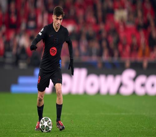 国足主帅李铁称无法选中报复球队