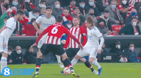 手感火热！拉文三节三分10中8爆砍37分5篮板