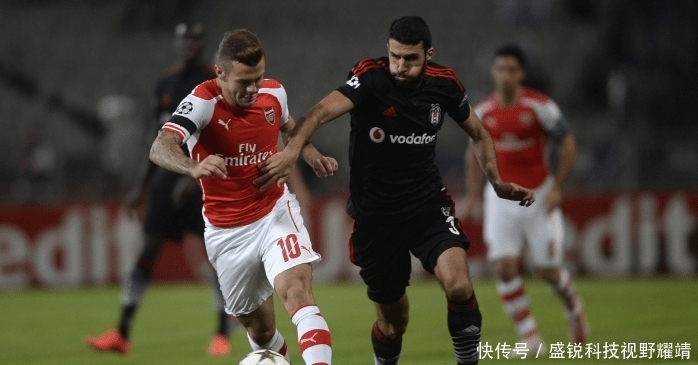 泽林斯基：我们感到愤怒，在场上看那绝不是一次犯规