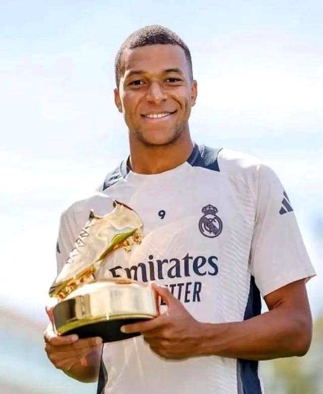 莫兰特和克莱赛后互喷险些爆发冲突，被队友和教练组及时拉开