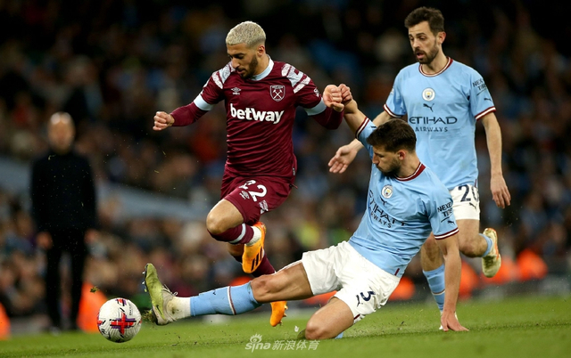 环球马术冠军赛布拉格季后赛1.65米超级大奖赛：0.02秒！阿卜杜勒·赛义德险胜登顶