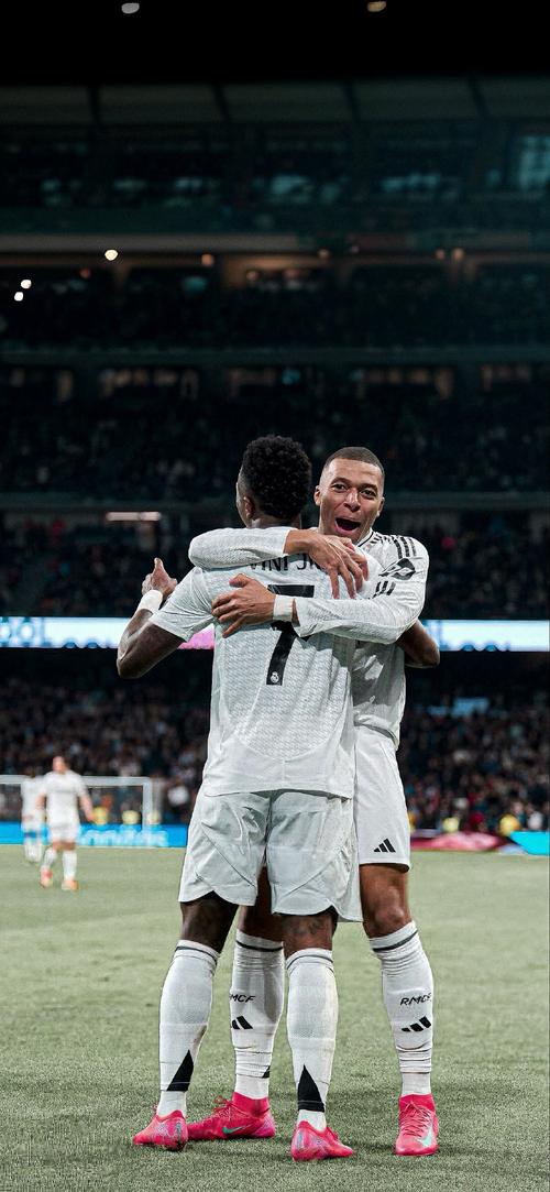 NBA战报：里夫斯44分11助，八村塁绝杀，湖人123-120猛龙