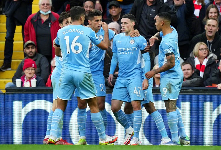 足球欧洲媒体评最佳11人阵容，无人争议